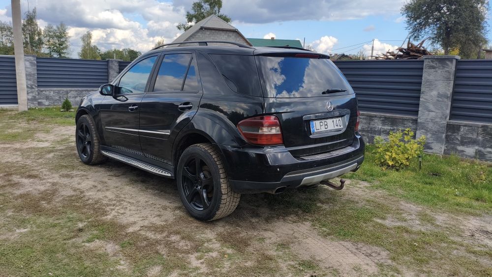 Mercedes Benz ML320 W164