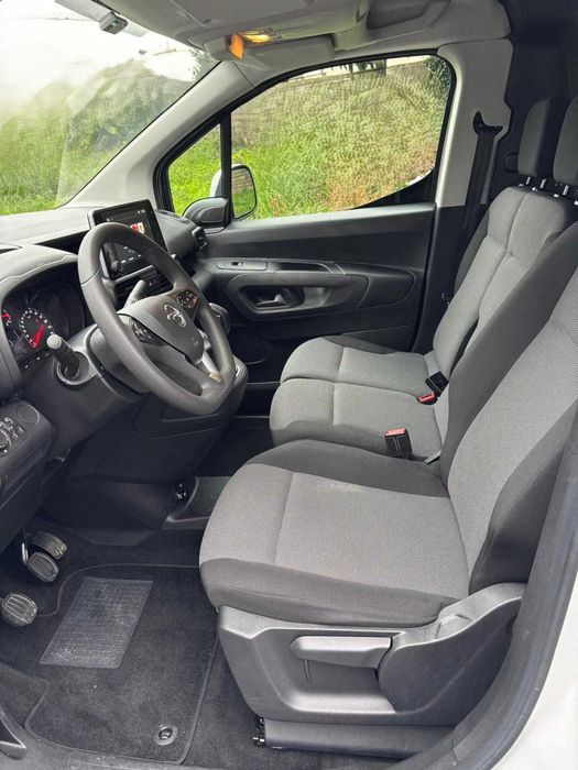 Carrinha Comercial Opel Combo 1.5 CDTi L1H1 Enjoy (3 Lugares) - 89.000 km | Novembro 2019 (Nacional)