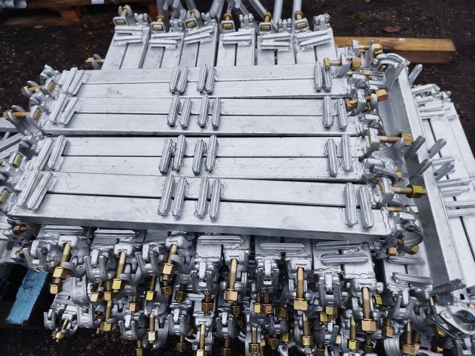 Rusztowania elewacyjne plettac