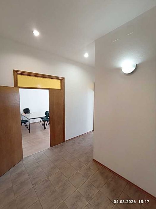 Аренда офиса, помещения 100 м2 (4 кабинета) с мебелью в Центре