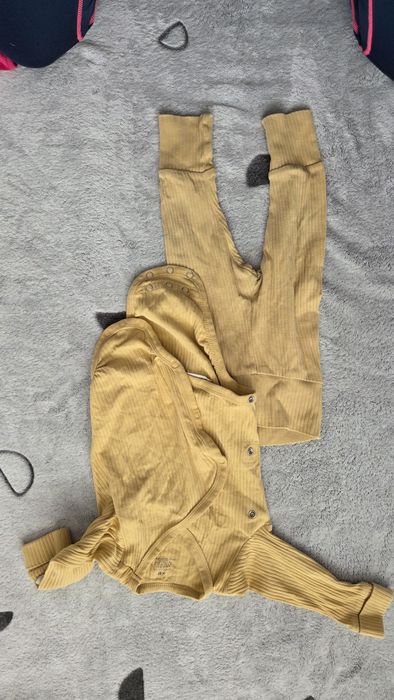 Zestaw ubrań paka 68 dla dziewczynki Body spodenki bluzki sweterki