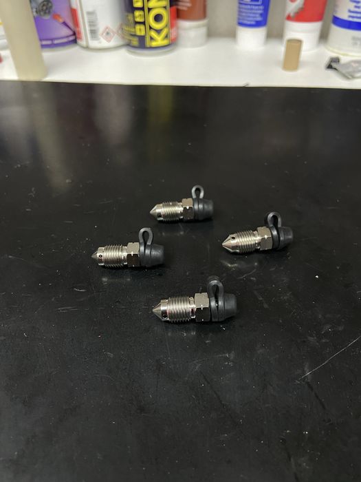4 Valvulas de purga travões em Titanium