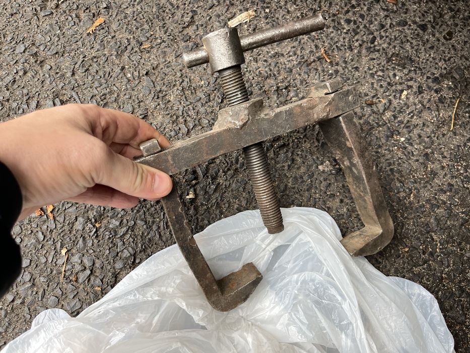 ściągacz do  łożysk i kół pasowych