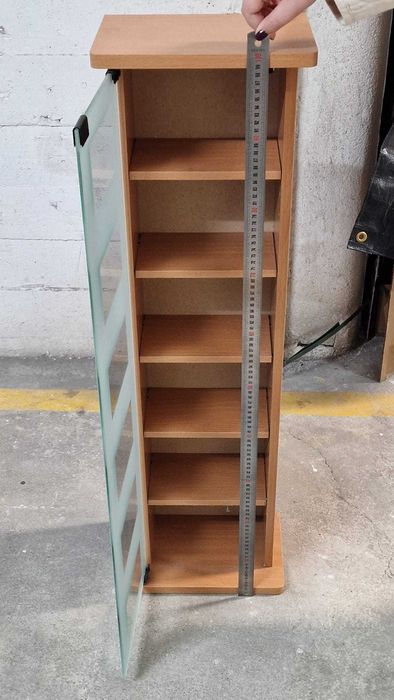 Móvel alto para CDs/DVDs 100,5 cm c/ porta em vidro — impecável