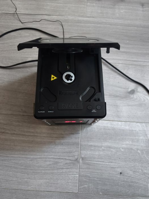 Radio budzik Tevion 127