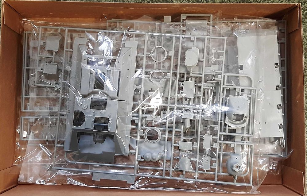 Model plastikowy SU-100 Tank Destroyer Six Day War DRAGON 1/35 NOWY