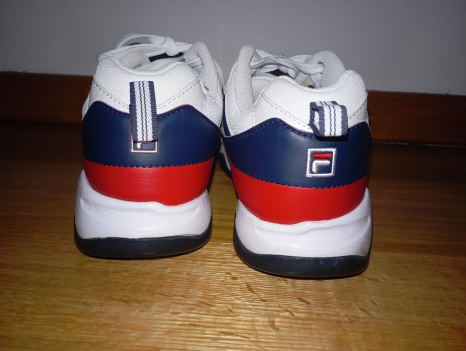 Tenis da marca FILA