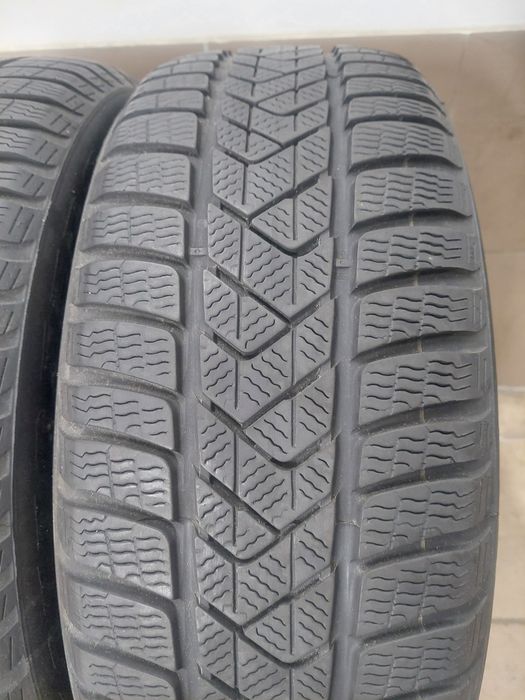 Пара зимової гуми зима зимня Pirelli R17 225 55