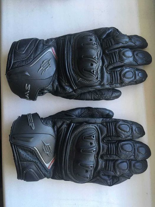 Мотоперчатки Sweep