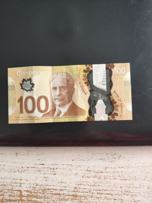 Купюра канадский доллар