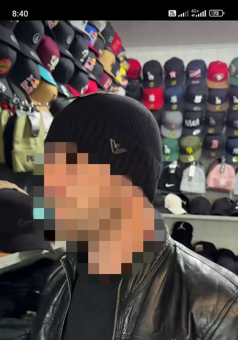 Шапка Prada,Boss