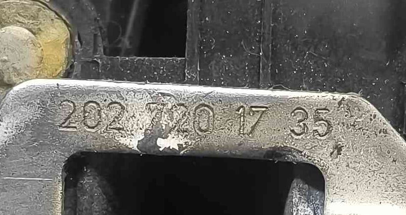 Fechadura / Fecho Porta Esquerdo 2027201735 - MERCEDES-BENZ C-CLASS