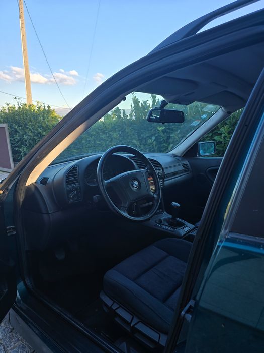BMW 320i Touring