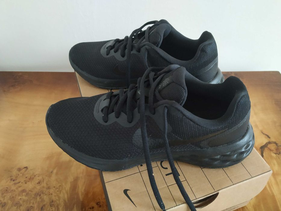Buty Nr39 Nike Revolution 6 NN