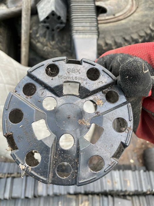 Doniczki produkcyjne przemysłowe okrągłe C1,5 używane 1,5 litrowe