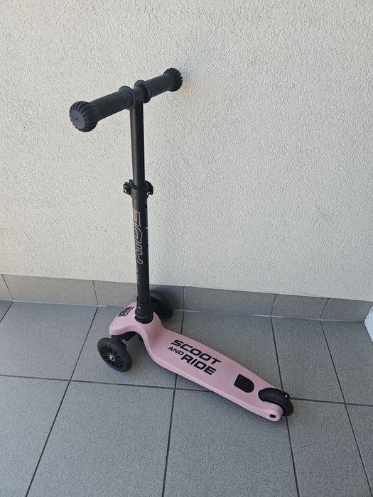 Scootandride Highwaykick 3 Led Rose