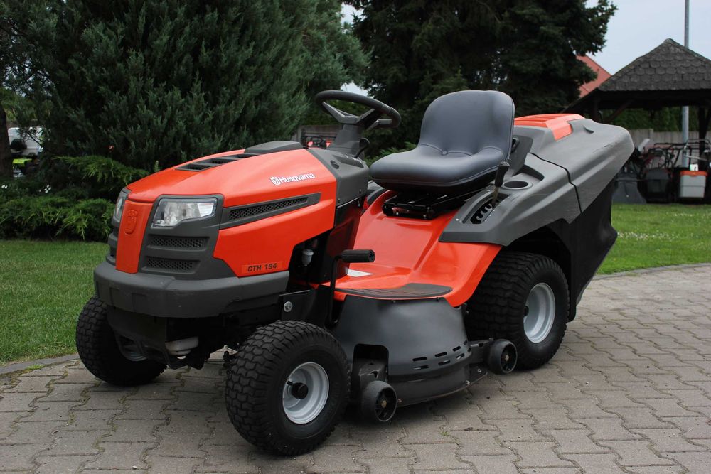 Husqvarna CTH 194 Traktorek kosiarka