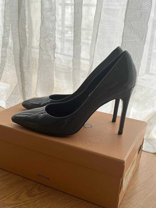 Туфлі Estro жіночі 37 розмір