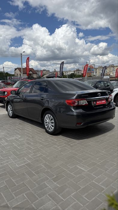 Toyota Corolla Тойота Королла 2013 р 1,8 бенз 6АКПП