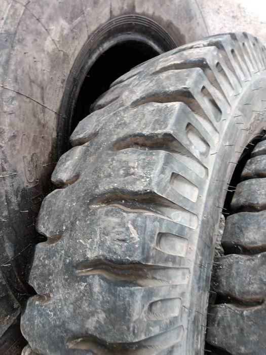 9.00-20 Kumho Power Lug 323 opona budowlana