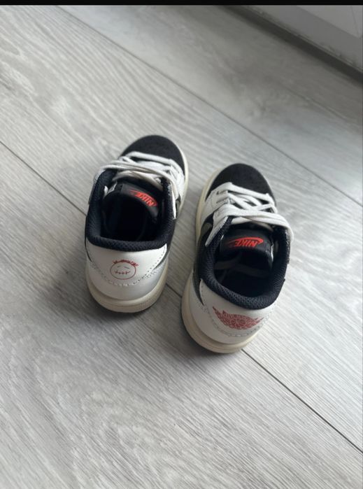 Air Jordan 1 Retro Low OG SP Travis Scott Olive Bébé