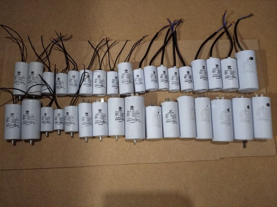 Конденсатори пускові та робочі