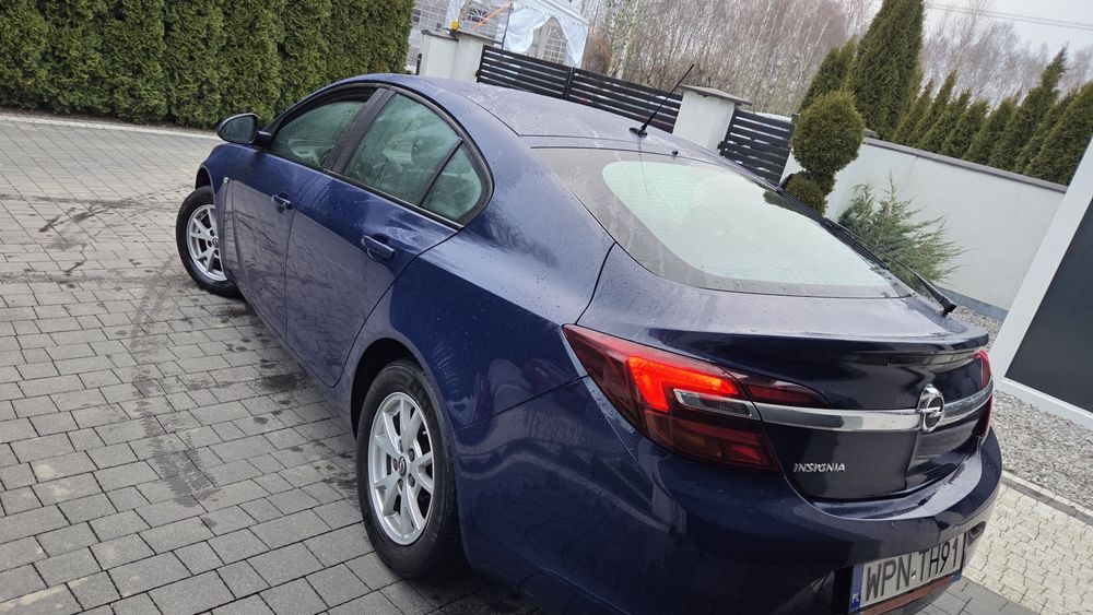 Opel Insignia po lifcie 2014r. 1.8Gaz"Niski Przebieg 198tys.1 właścici
