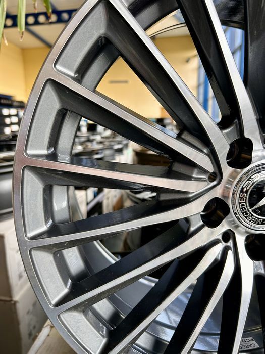 Nowe felgi aluminiowe C E S CLS CLE GLC dwie szerokości 19 cali