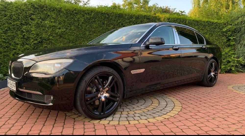 BMW Seria 7 BMW F02 740i 326km Webasto *Dociągi* HI-FI*Rolety * Doinwestowany