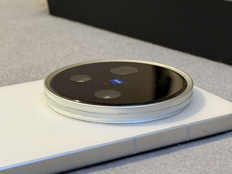 Vivo x200 ultra 16/512 gb