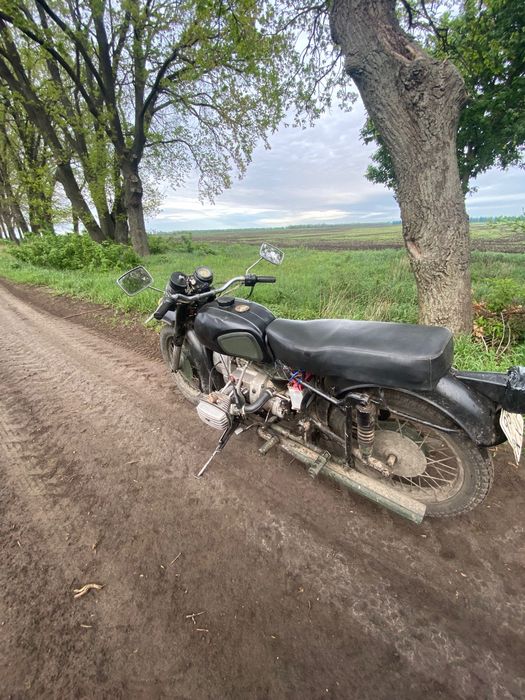 Мотоцикл Дніпро 11