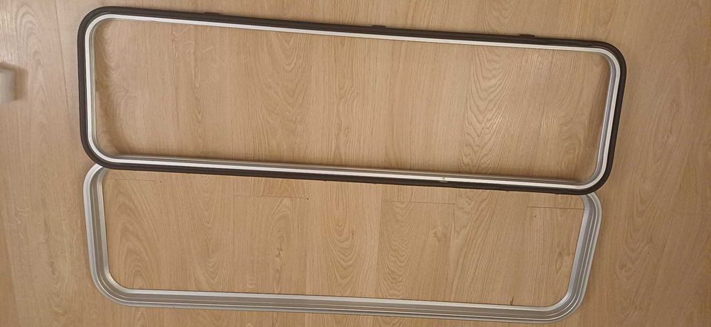 Drzwiczki serwisowe aluminiowe 130/40 przyczepa kempingowa kamper