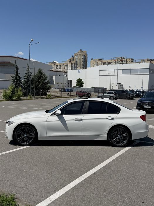 BMW 3 Series 2015 VIN WBA3B1C5XFK141124 фото оголошення 3 з 16