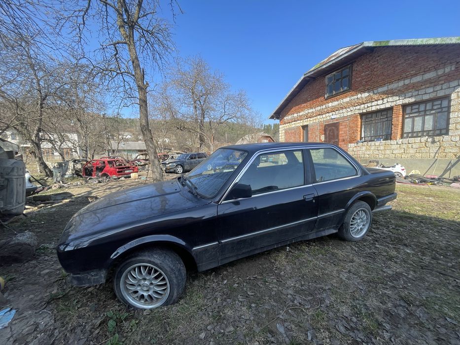 Розборка бмв е30,е34!