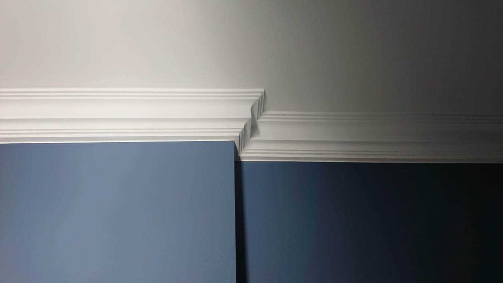 Sztukator Montaż listew przysufitowych Wrocław Sztukateria Renowacja