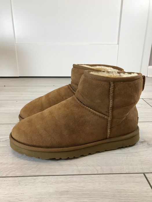 Buty zimowe śniegowce UGG  Mini II rozm. 41