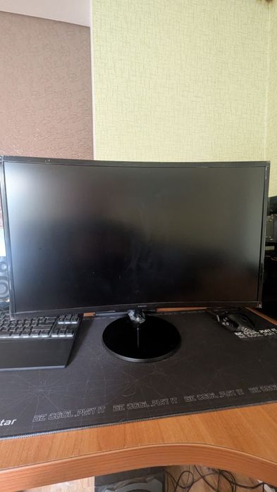 Монітор Samsung Essential s3/27