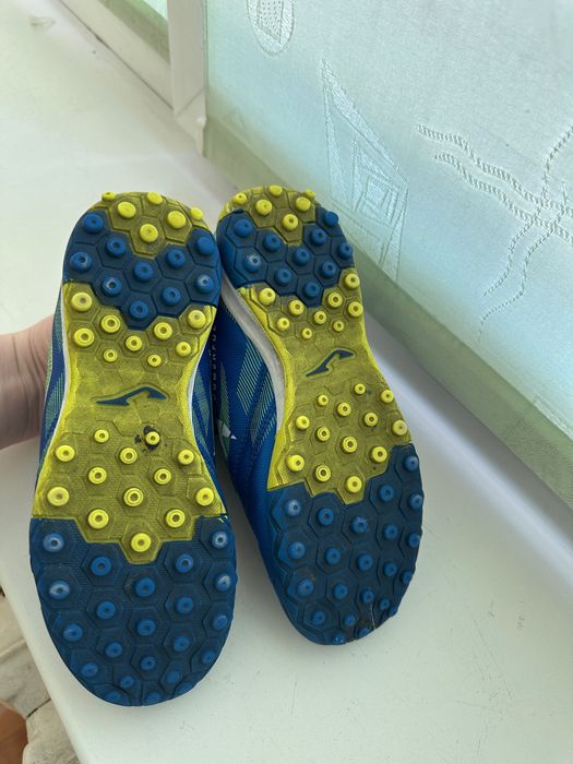 Сороканіжки Joma