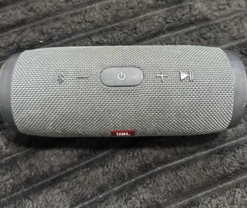 Coluna Jbl charger 3