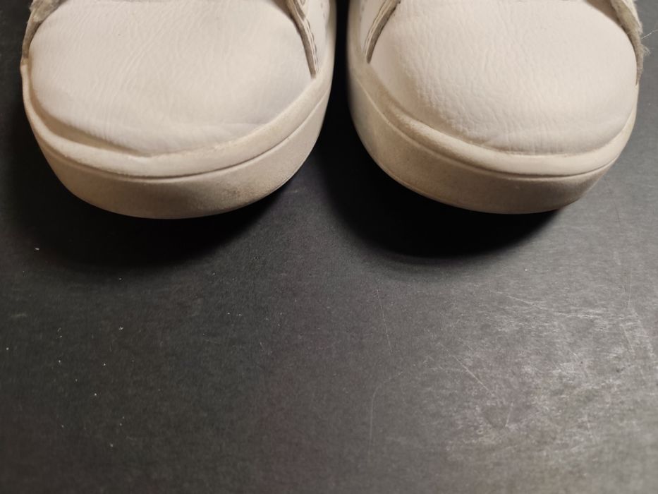 Buty dziewczęce Puma roz 35  na wiosnę ladne 21,5cm