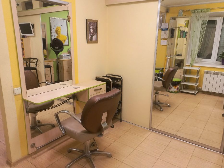 Аренда места парикмахера Салтовка, Мавзолей