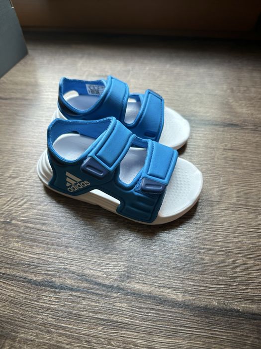 Сандалі/босоніжки adidas 20р.