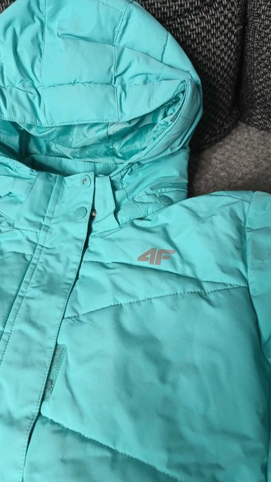 Kurtka zimowa, narciarska, dziecięca - marka 4F, stan dobry, rozm. 152