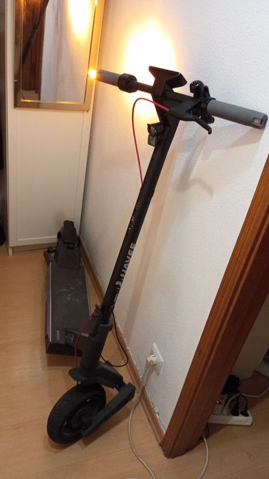 Trotinete NAVEE 8 meses de compra e 4 meses de uso.