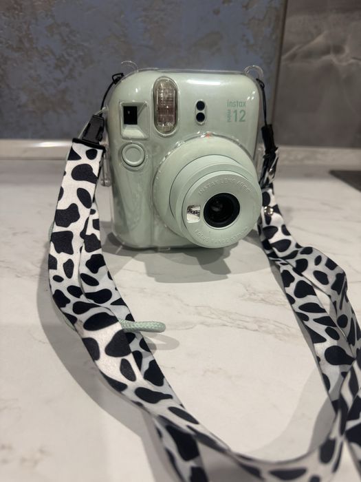 Фотокамера миттєвого друку Instax mini 12 + прозорий чохол
