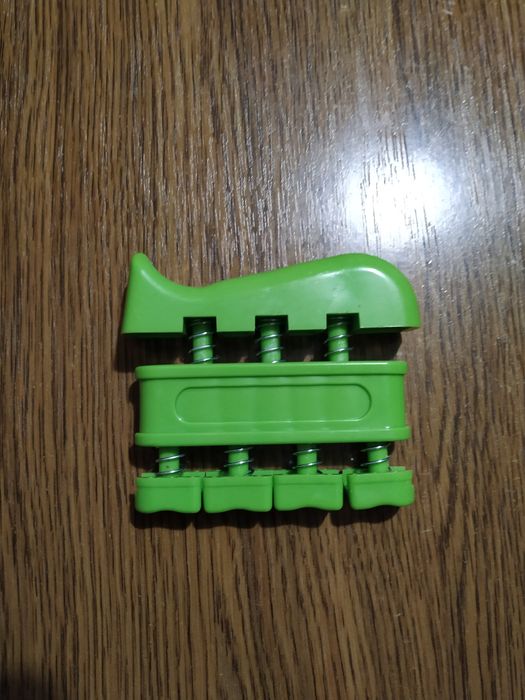 Тренажёр для пальцев