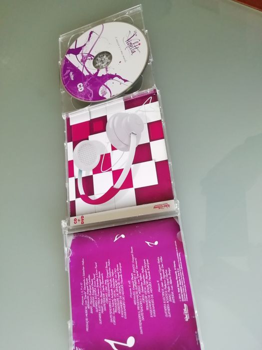 Cd + DVD Violetta Duplo!! - Disney Usado em muito bom estado!*