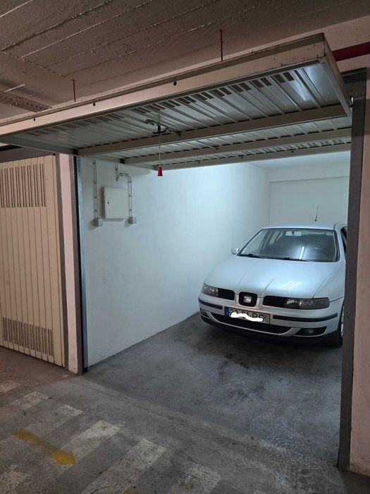 Garagem BOX 20 m2, no Alto Seixalinho, Barreiro