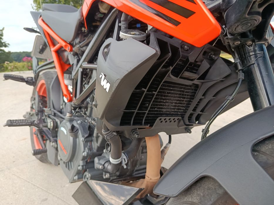 КТМ 200 DUKE ціна не сезонна,продаж срочний ,весною 3300 без торгу.