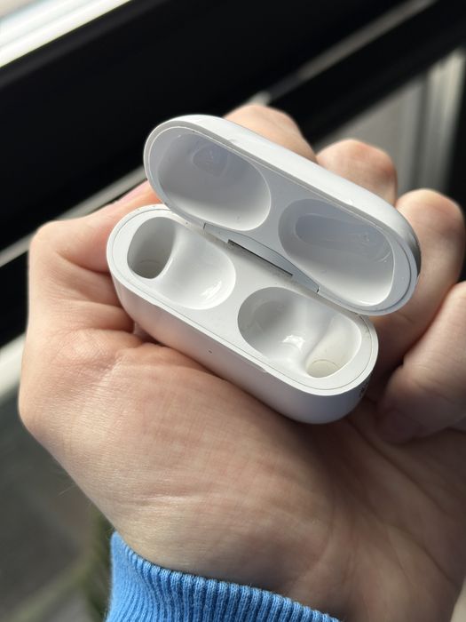 Кейс зарядний AirPods Pro 2 Lightning версія